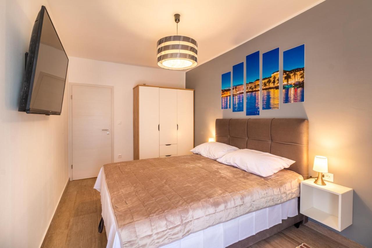 The One Apartment Split Bagian luar foto