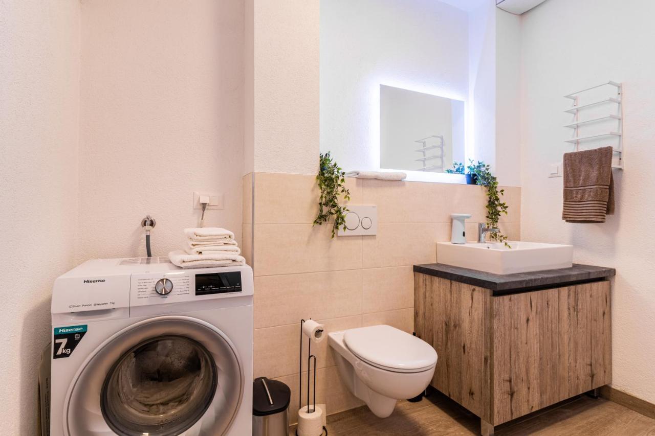 The One Apartment Split Bagian luar foto