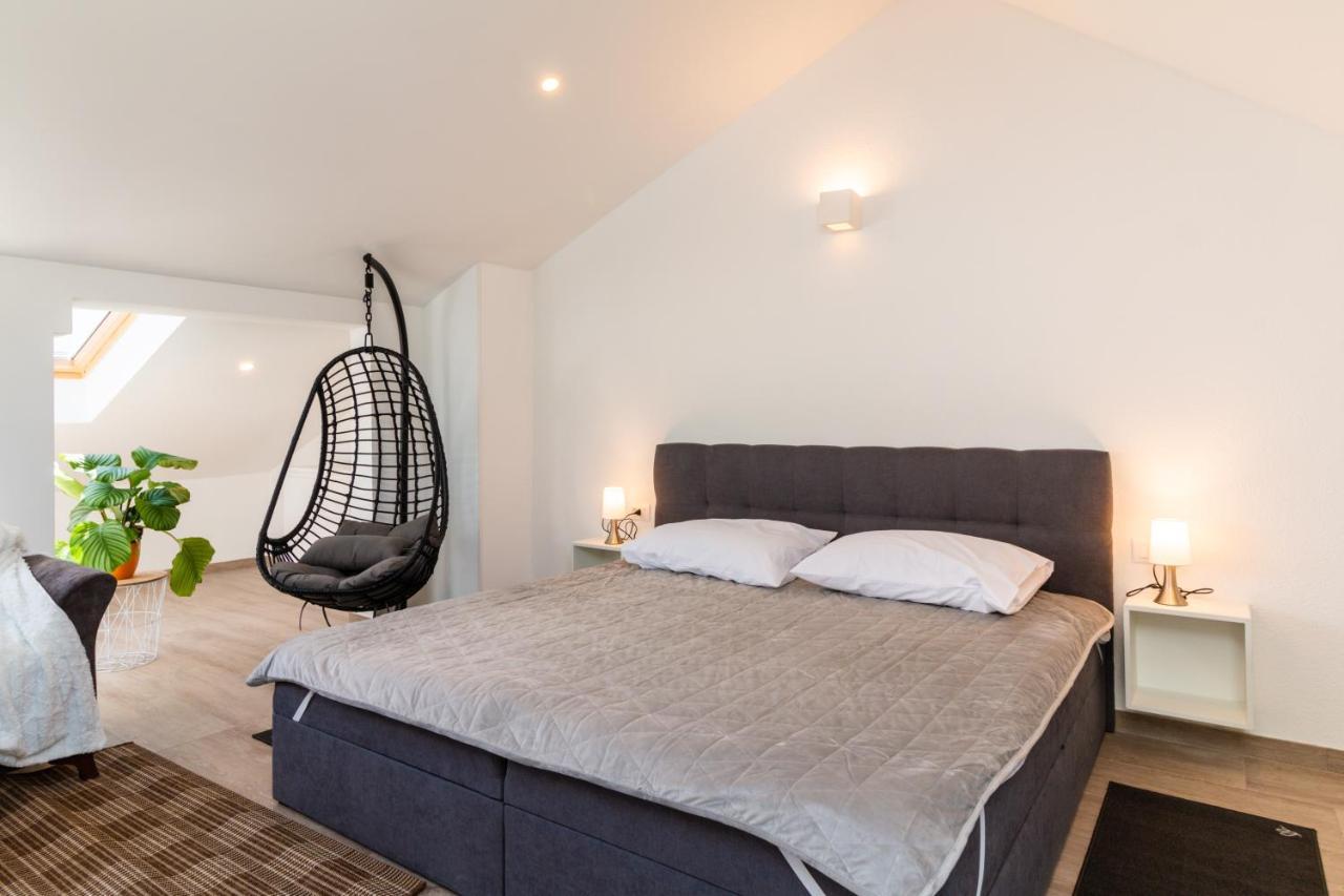 The One Apartment Split Bagian luar foto