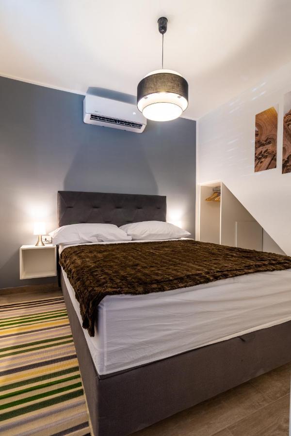 The One Apartment Split Bagian luar foto