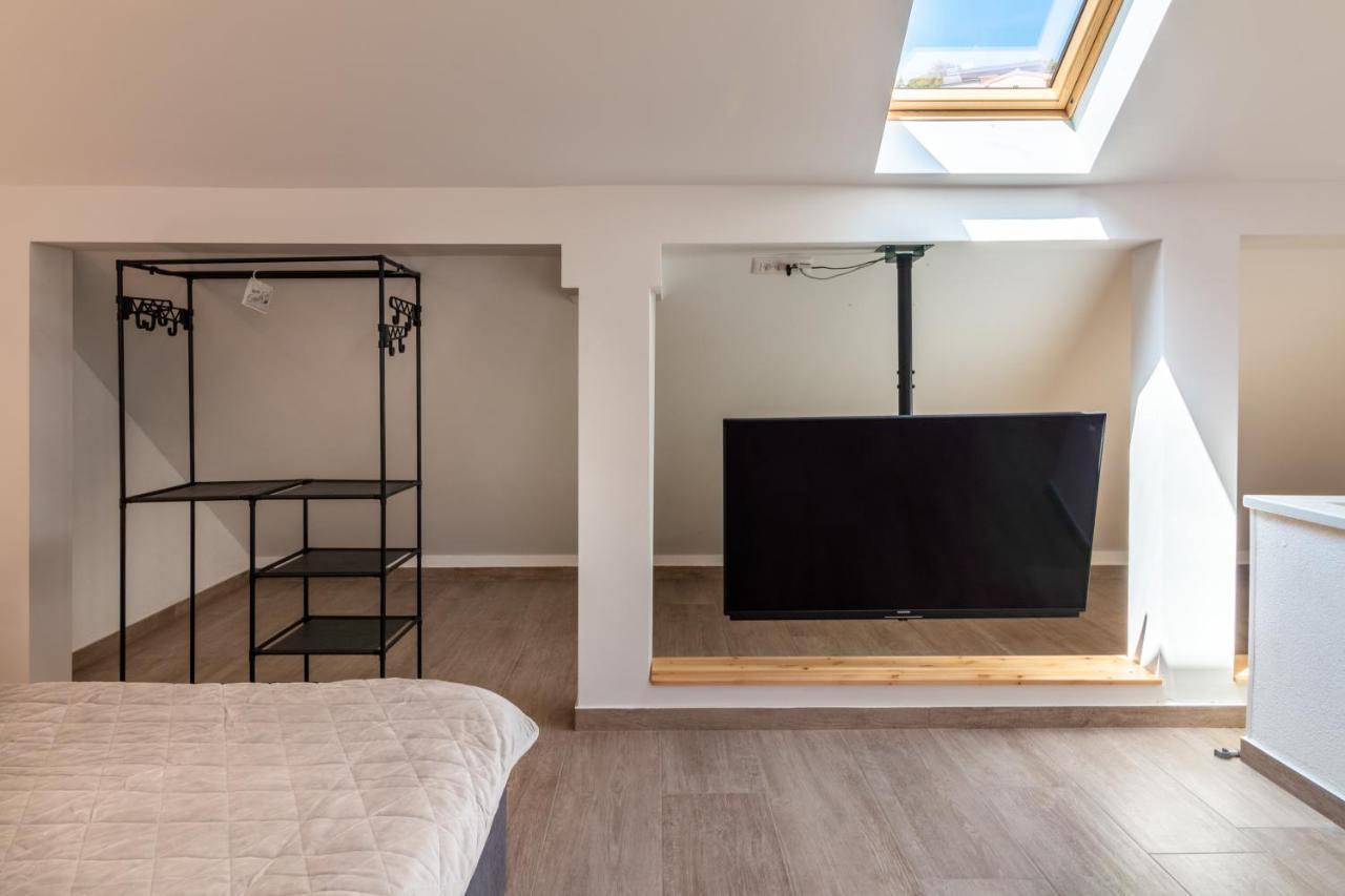 The One Apartment Split Bagian luar foto