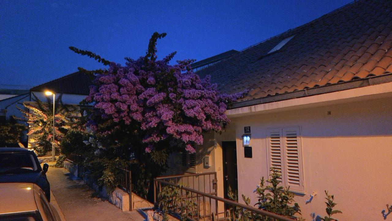 The One Apartment Split Bagian luar foto